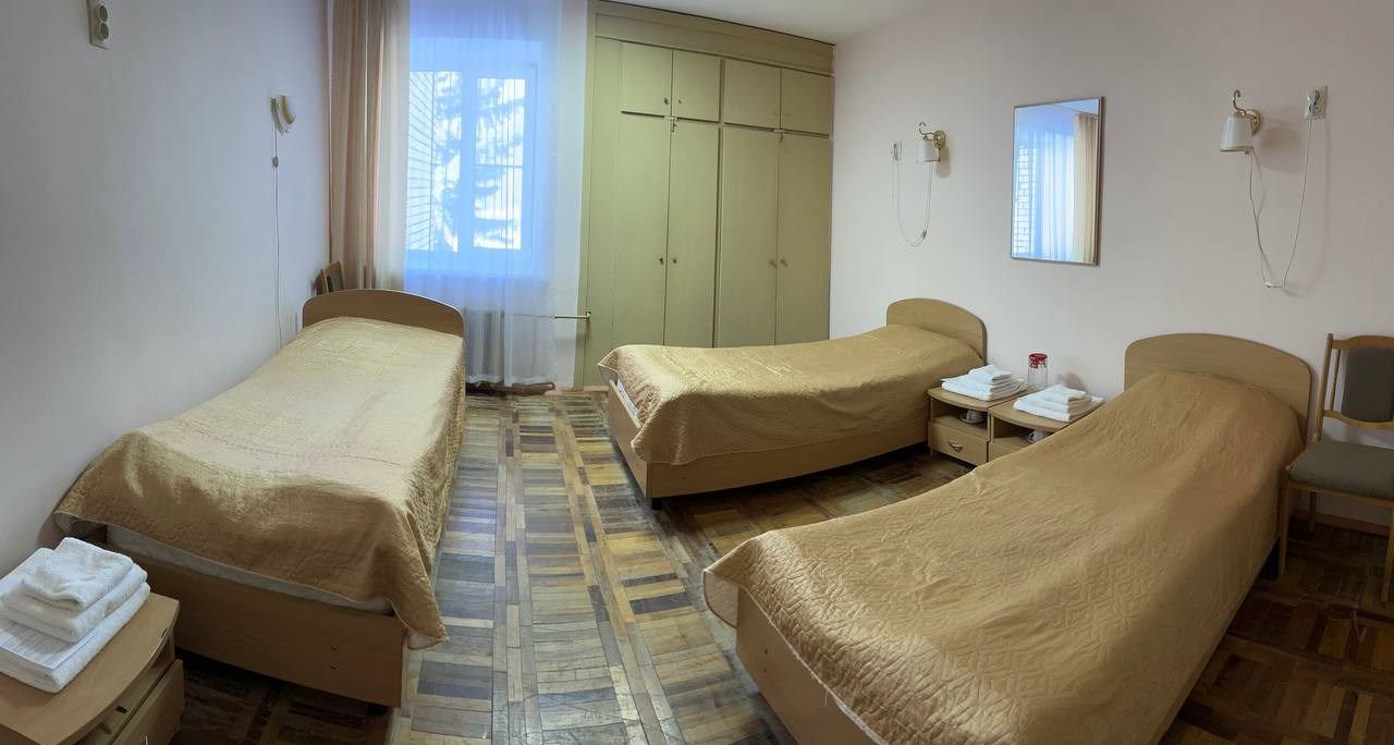 Корпус №1  1-комнатный 3-местный номер в Надежда