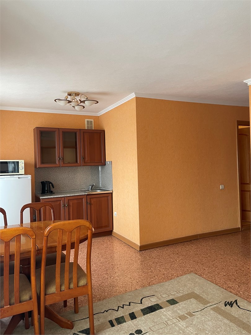 SUITE DBL, гостиная + спальня в Дом иностранных специалистов