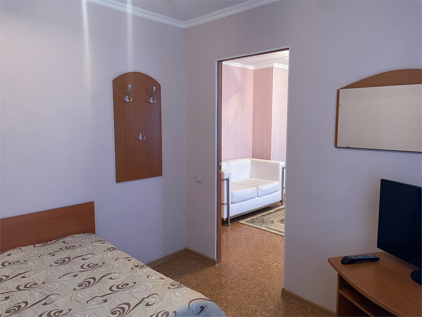 Suite DBL , гостиная +2 спальни в Дом иностранных специалистов