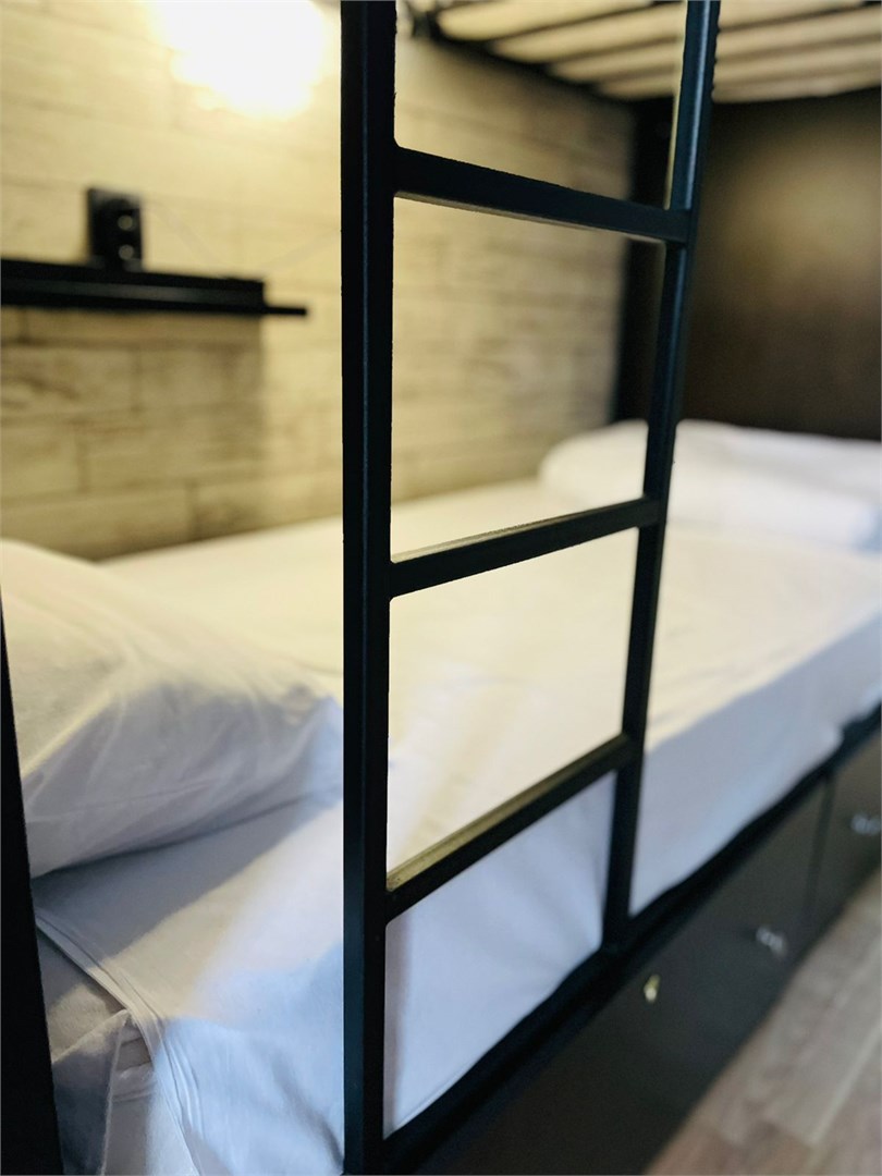 8-ми местный мужской номер в Христал