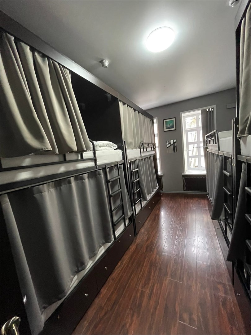 8-ми местный женский номер в Христал