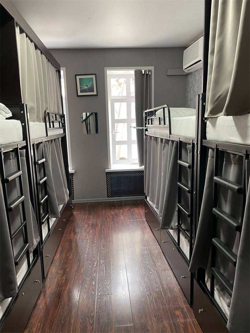 8-ми местный женский номер в Христал