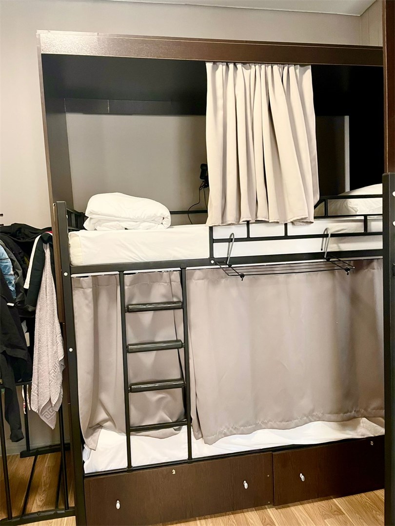 6-ми местный женский номер в Христал