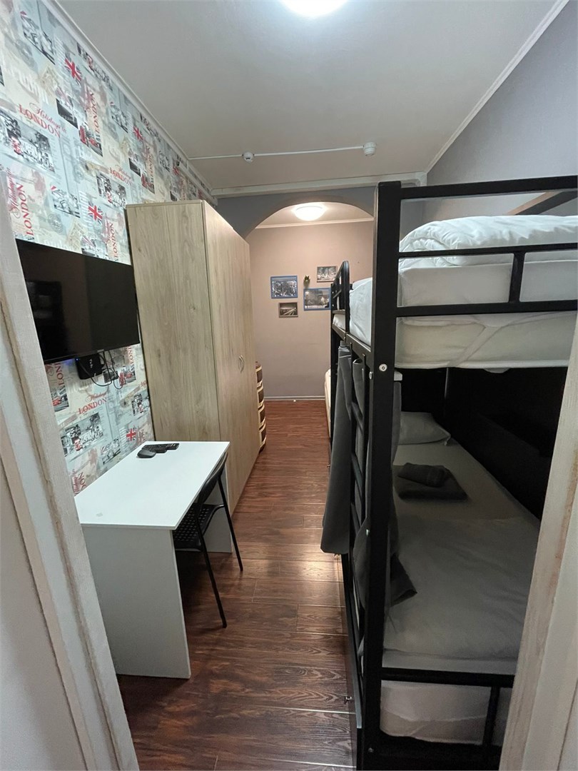 Трехместный номер в Христал