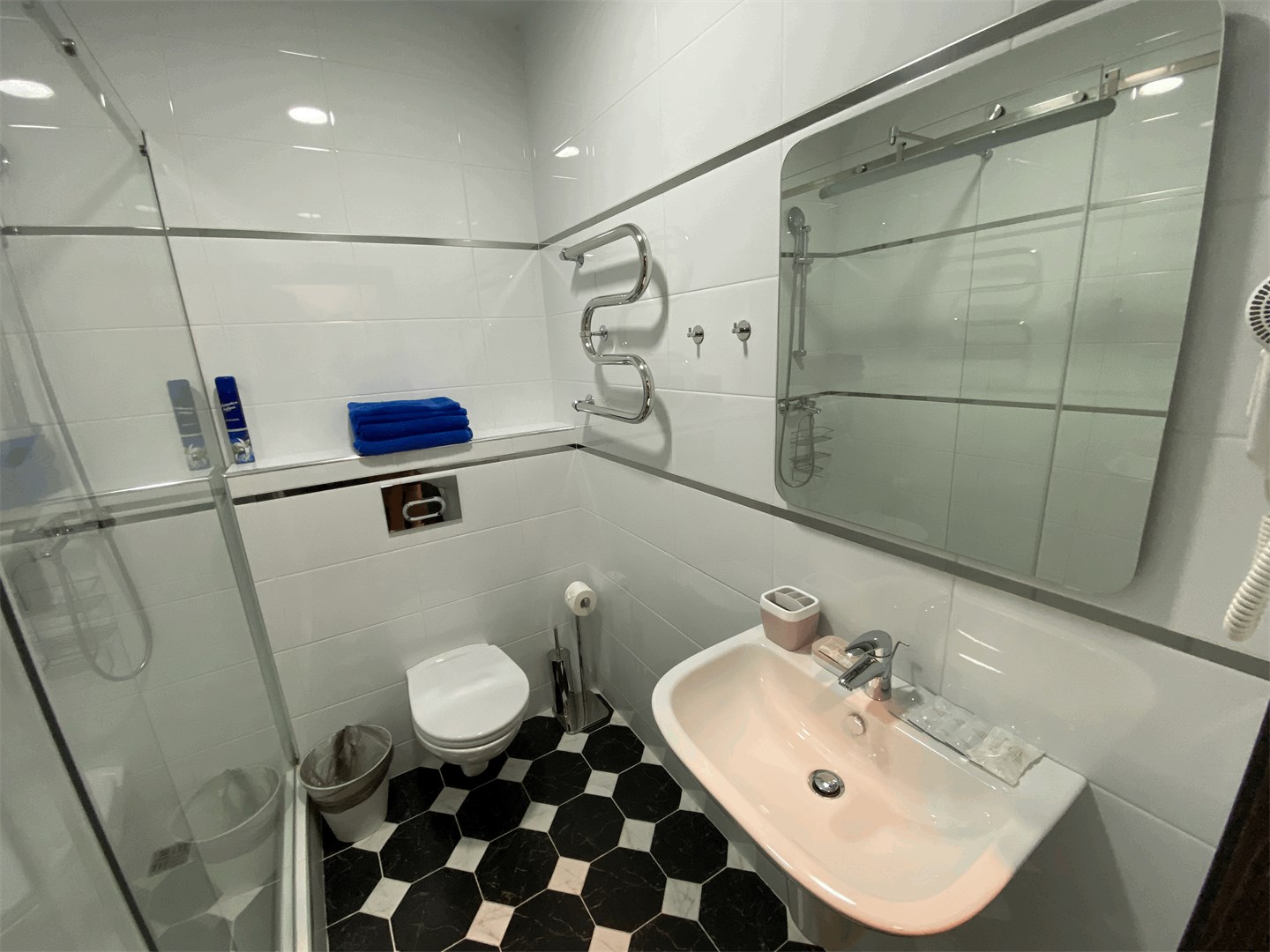 Стандарт с 1 двухместной кроватью без завтрака в Черноморская Звезда