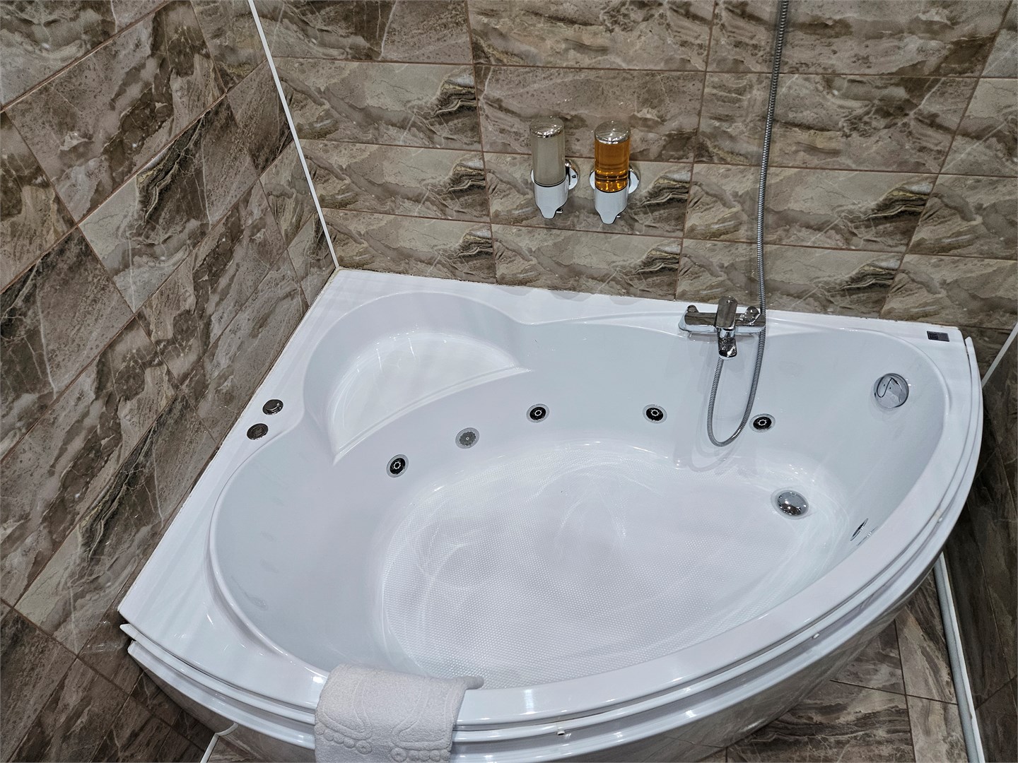 Семейный люкс в Buta