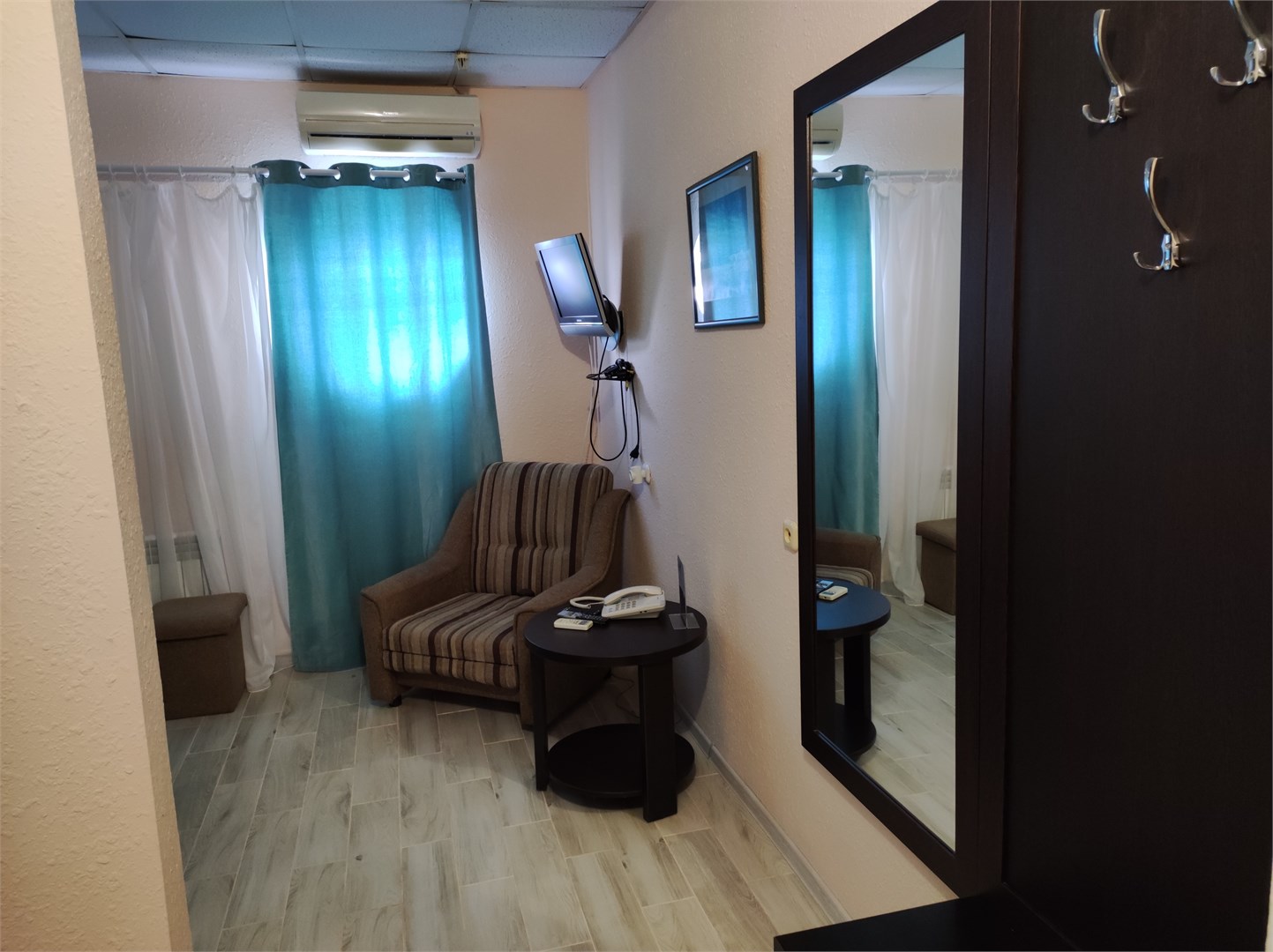 Двухместный стандарт эконом без балкона в Адмирал