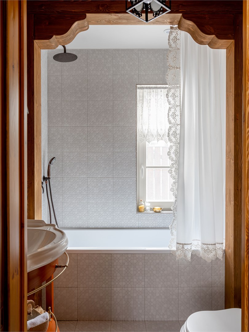 "Домик-крошечка в три окошечка" с отдельным входом в Пестово подворье