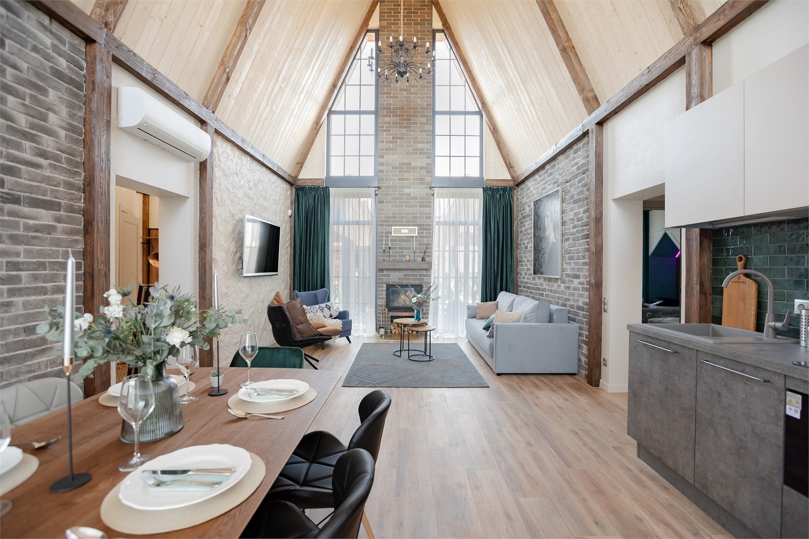 Ясеневая (c детской спальней) в Гармонд