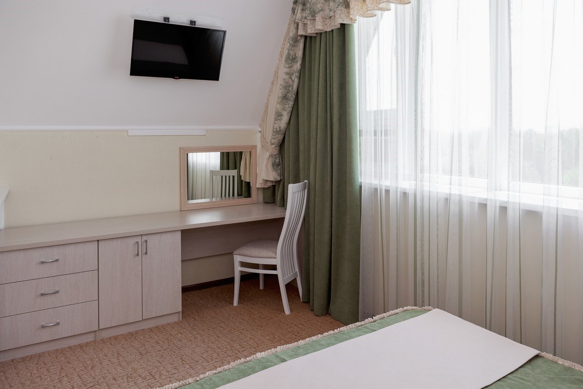 Семейный Мансарда 2-х комнатный без балкона корпус 4 в Кристалл уют