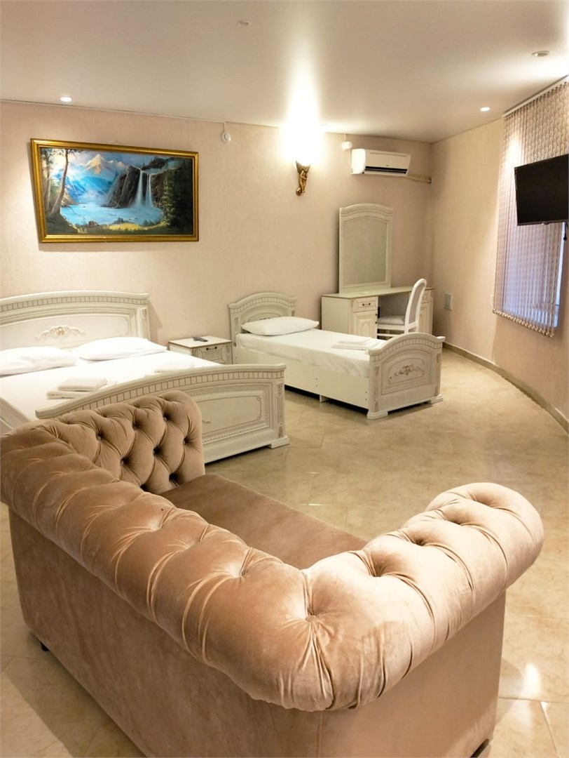 Семейные апартаменты 3х местный в Империя