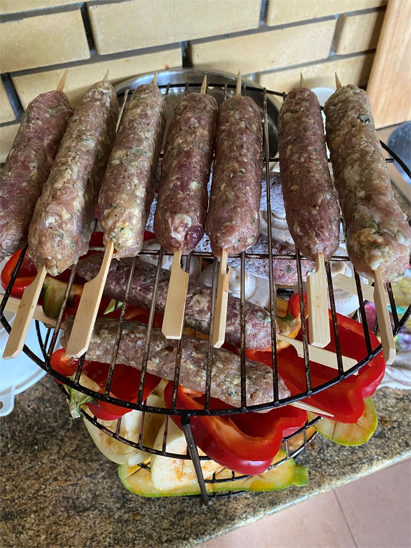 бассейн в шале с сауной, зоной барбекю и кухней в Вилла с видом на горы