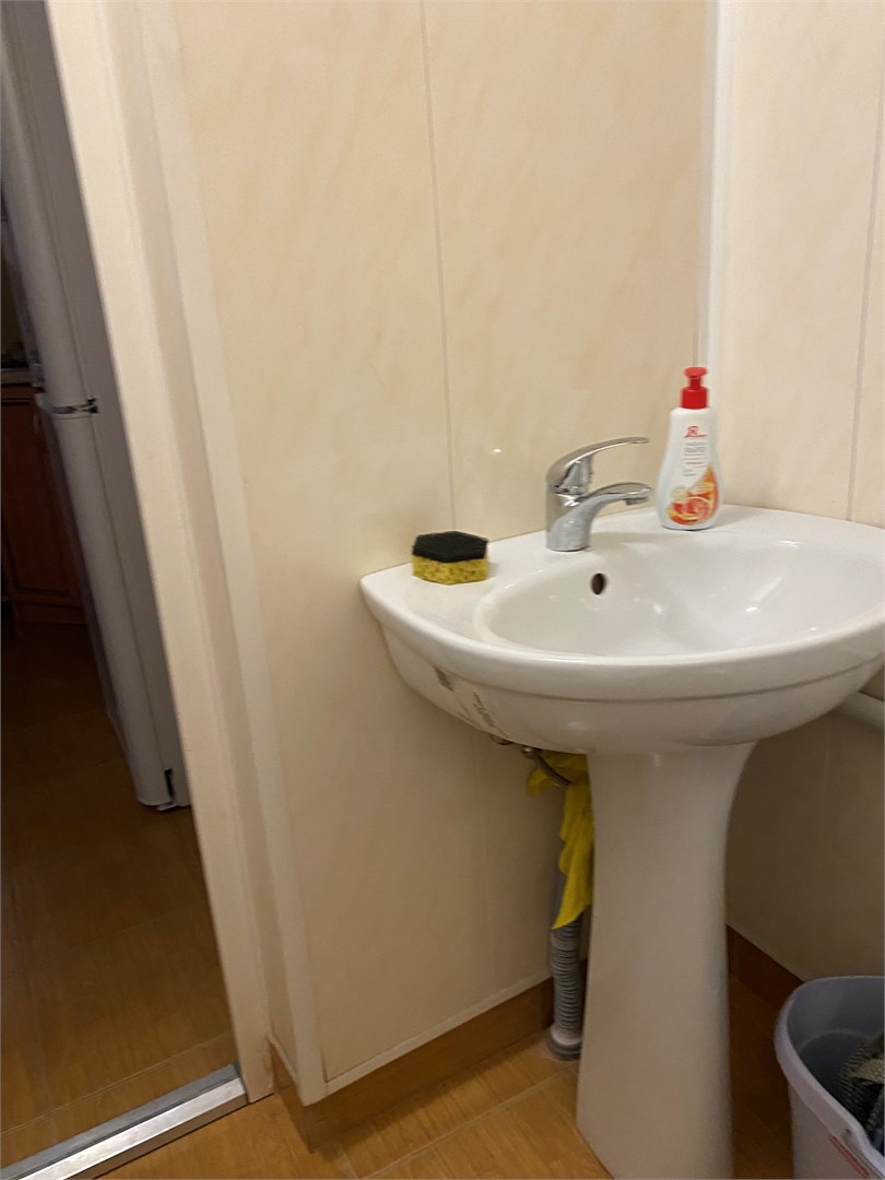 бассейн в шале с сауной, зоной барбекю и кухней в Вилла с видом на горы