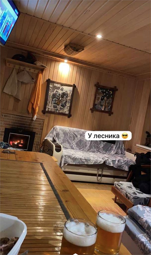 бассейн в шале с сауной, зоной барбекю и кухней в Вилла с видом на горы