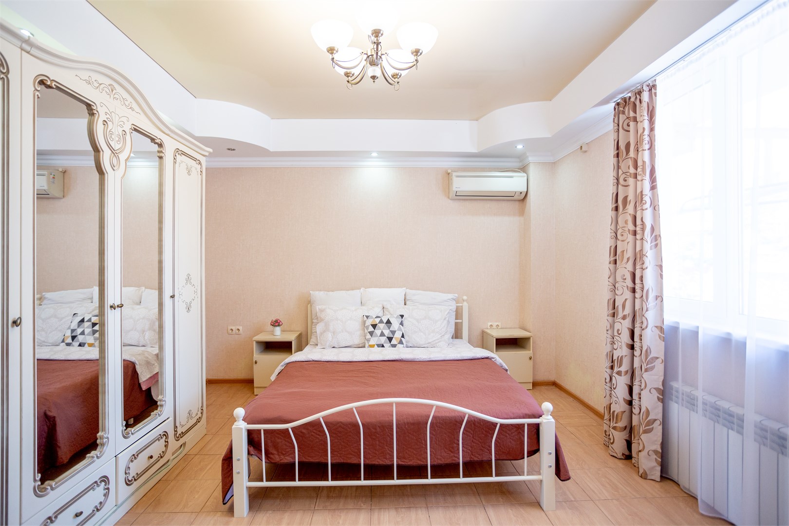 Апартаменты с одной спальней в Apart lux
