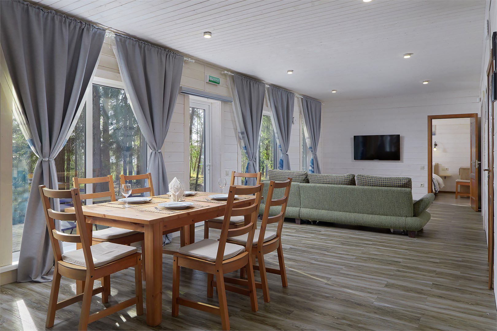 Коттедж "Форест" на 6 человек в Окунёвая