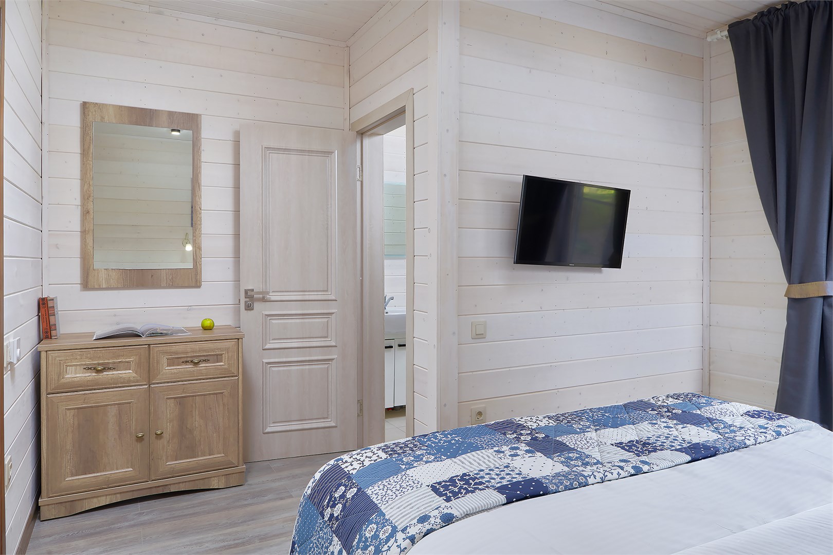 Коттедж "Форест" на 6 человек в Окунёвая