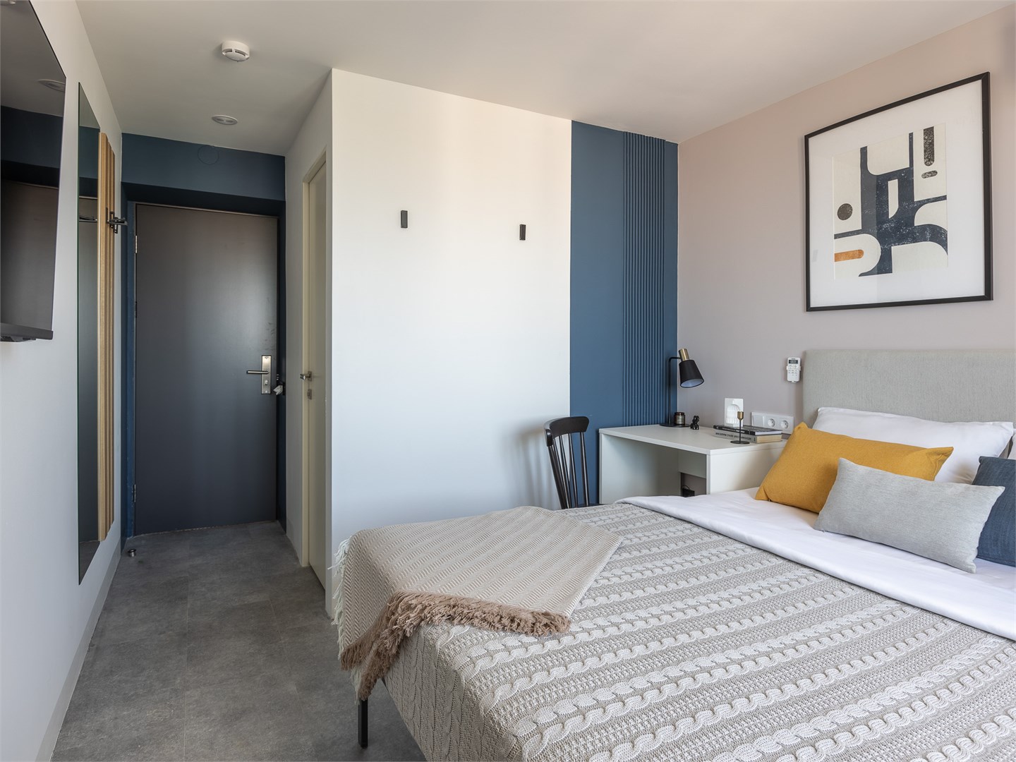 Стандарт Улучшенный с балконом в Apartments&Hotel Trend