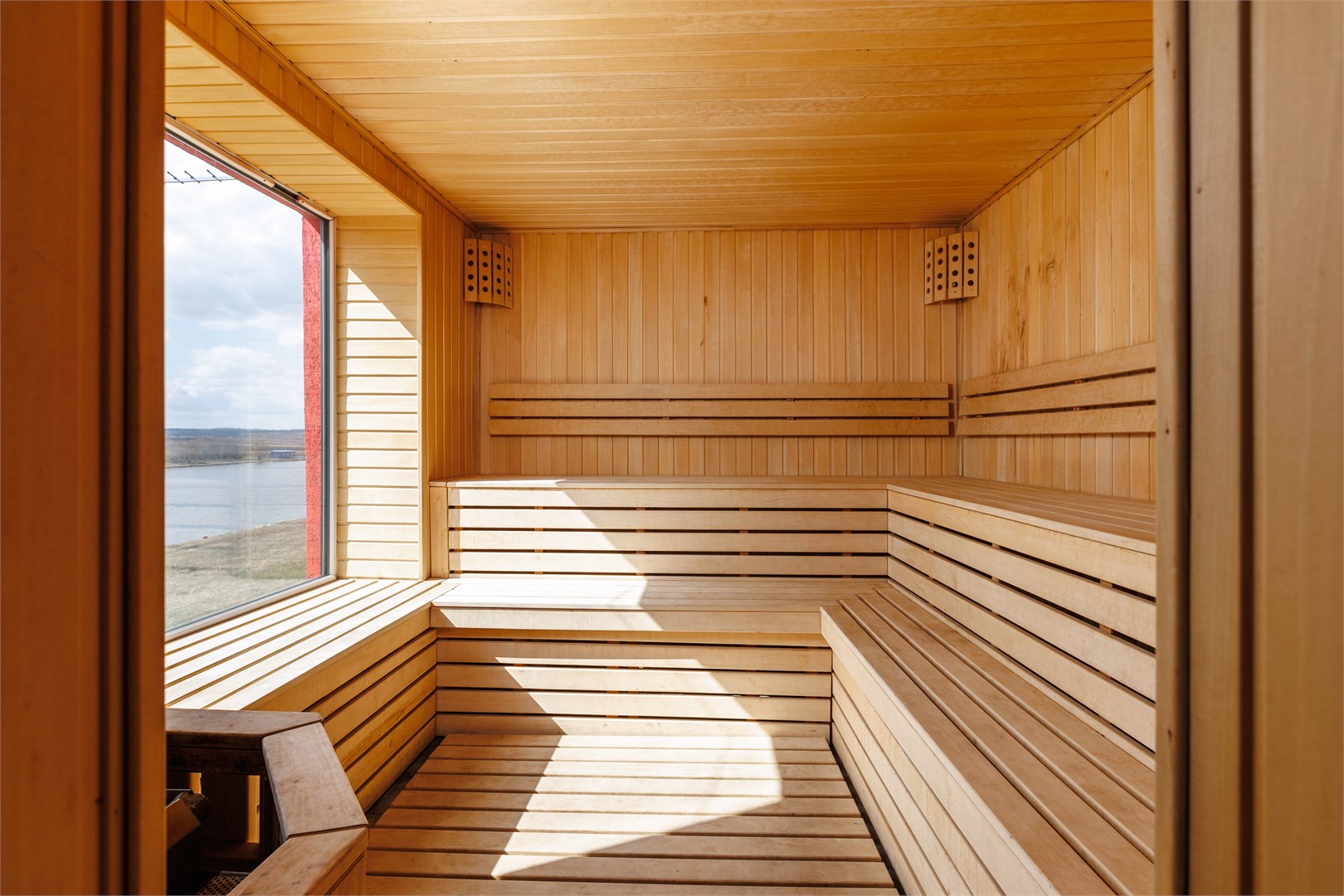 Дом с сауной в Шесть Озер