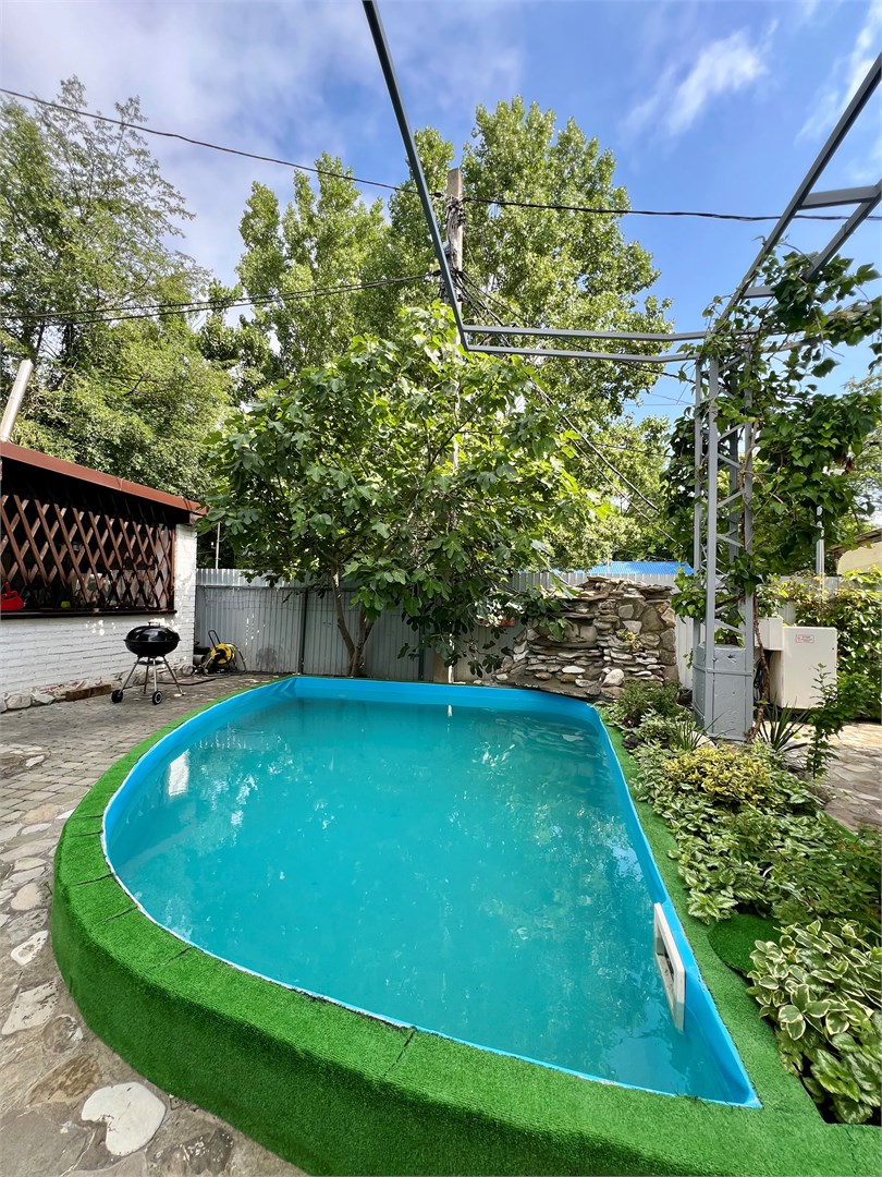 Стандартный двухместный с двуспальной кроватью и 1 дополнительным местом, с балконом в Казачок