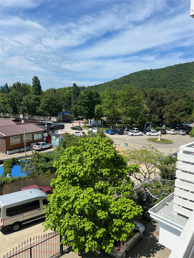 Стандартный четырехместный с 1 дополнительным местом, с балконом в Казачок