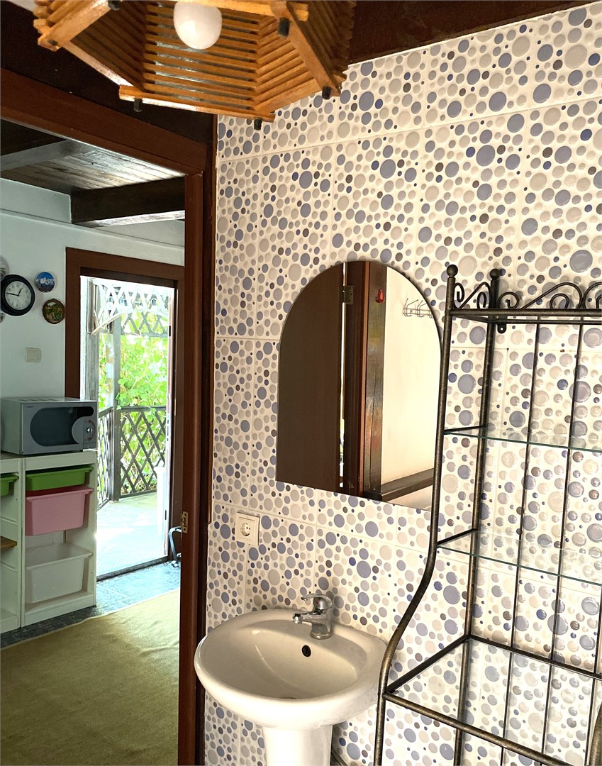 Двухэтажный восьмиместный мини-коттедж с 1 дополнительным местом в Казачок