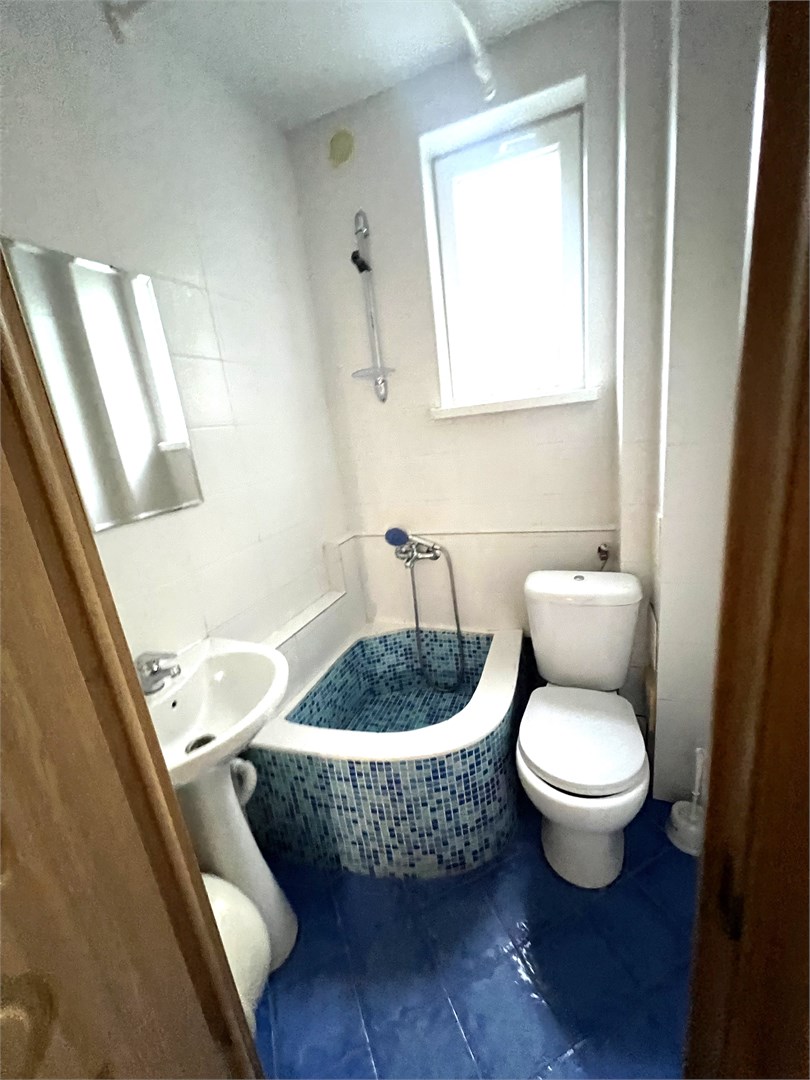 Двухкомнатный четырехместный номер с двуспальной кроватью и 1 дополнительным местом в Казачок