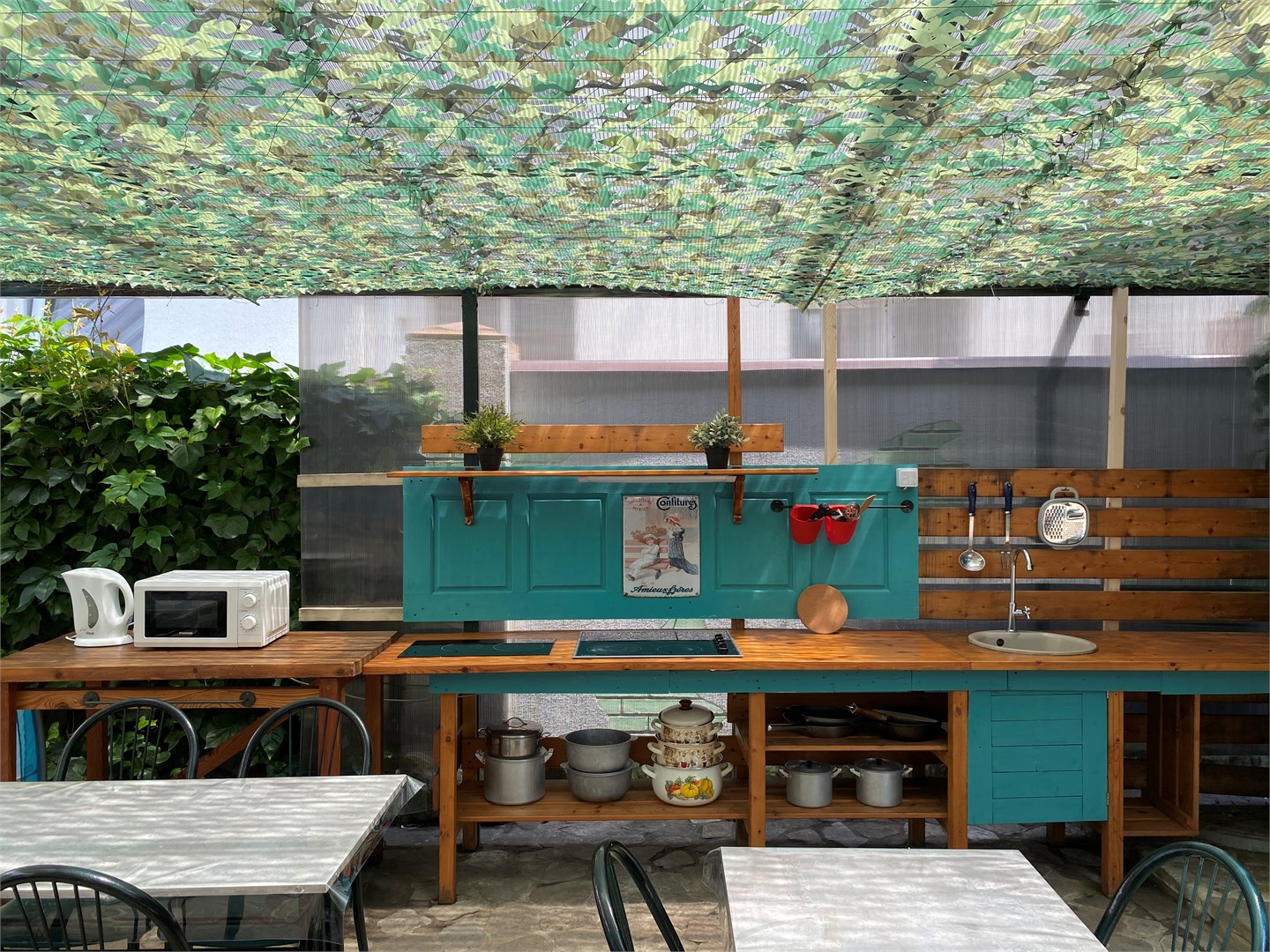 Двухкомнатный четырехместный номер с двуспальной кроватью и 1 дополнительным местом в Казачок