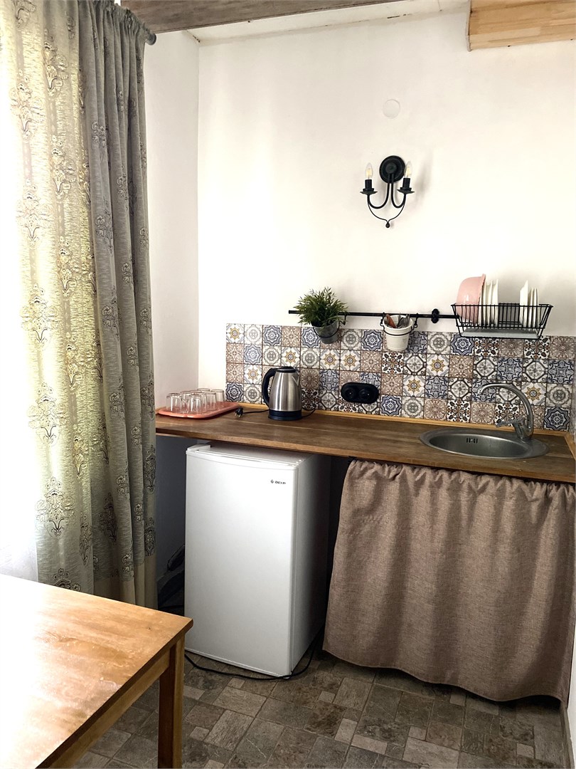 Двухкомнатный четырехместный номер с двуспальной кроватью в Казачок