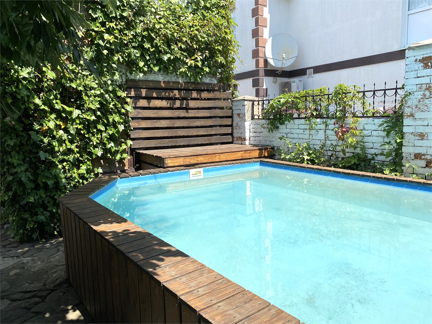 Двухкомнатный четырехместный номер с двуспальной кроватью в Казачок