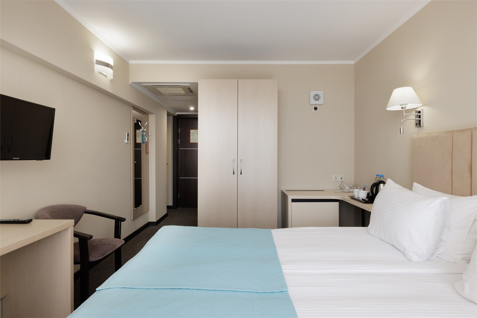 Смежный (Connected room) в Sea galaxy hotel congress&SPA