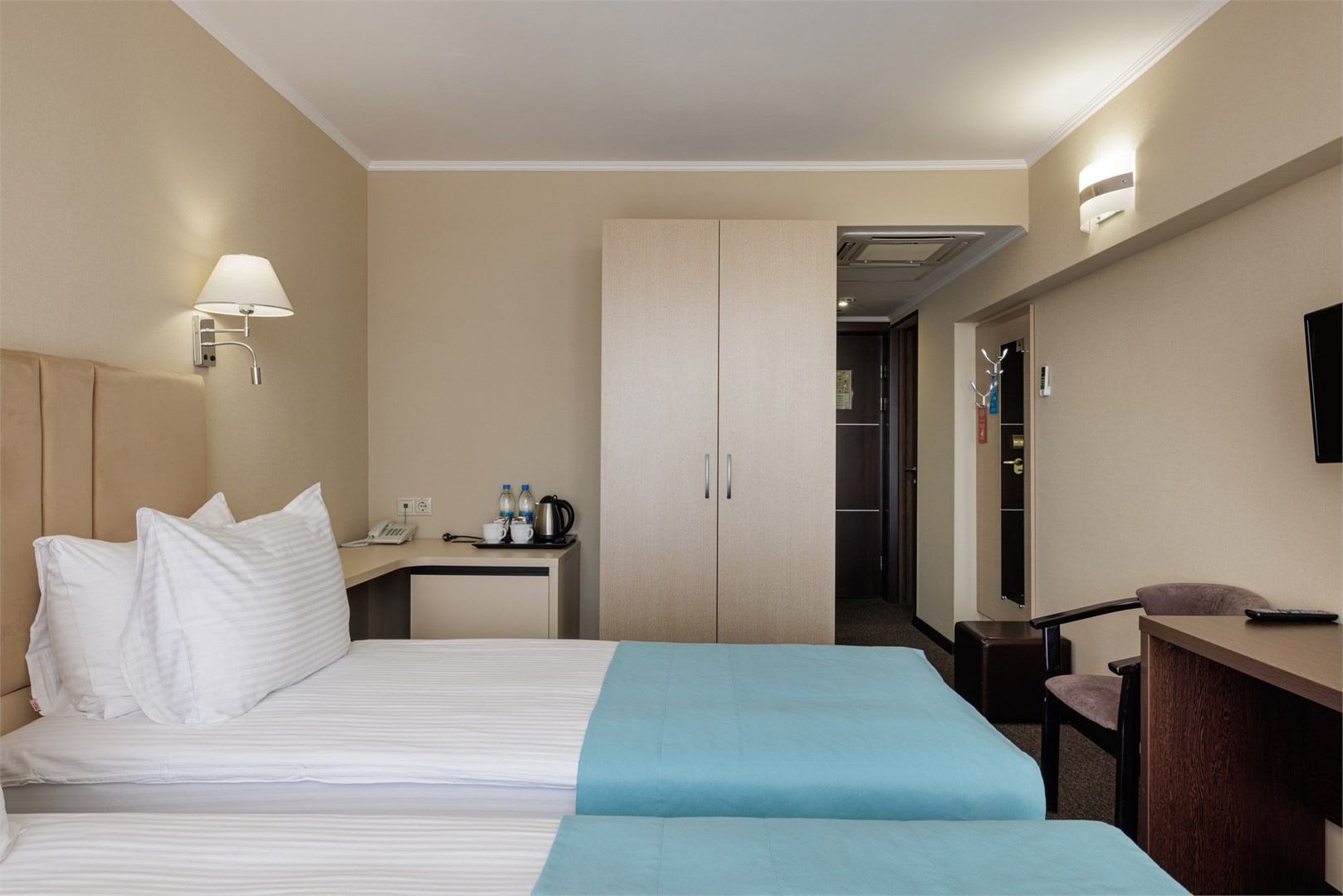 Смежный (Connected room) в Sea galaxy hotel congress&SPA