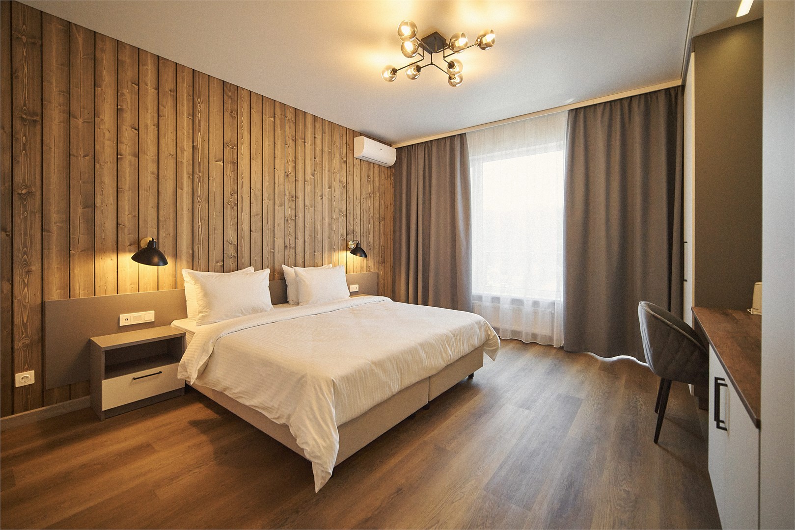 Корпус №2 "Стандарт" с видом на гору в Маяк