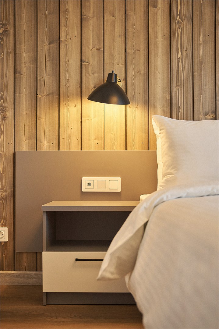 Корпус №2 "Стандарт" с видом на реку в Маяк