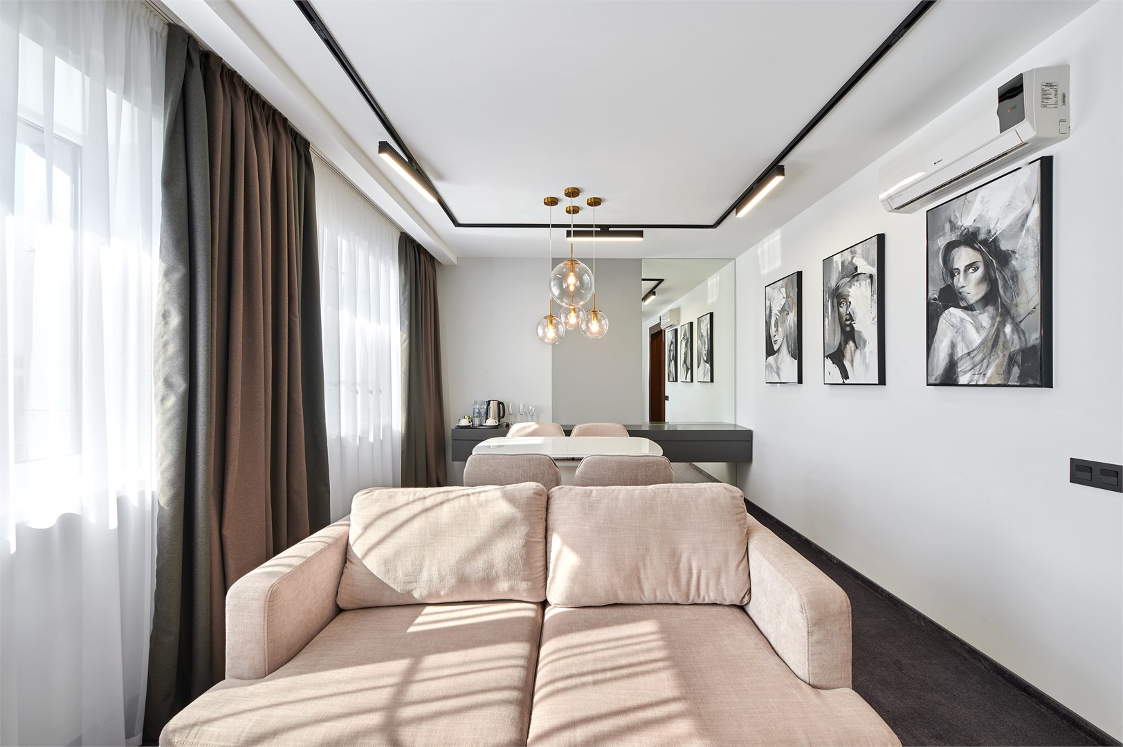 Люкс 2-х комнатный в White Hill Hotel