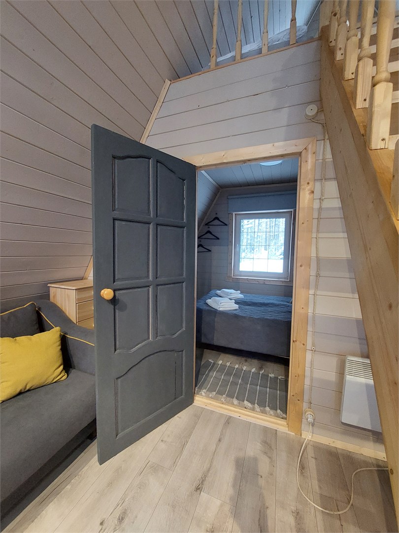 Семейный коттедж с террасой и панорамным остеклением в Морошка