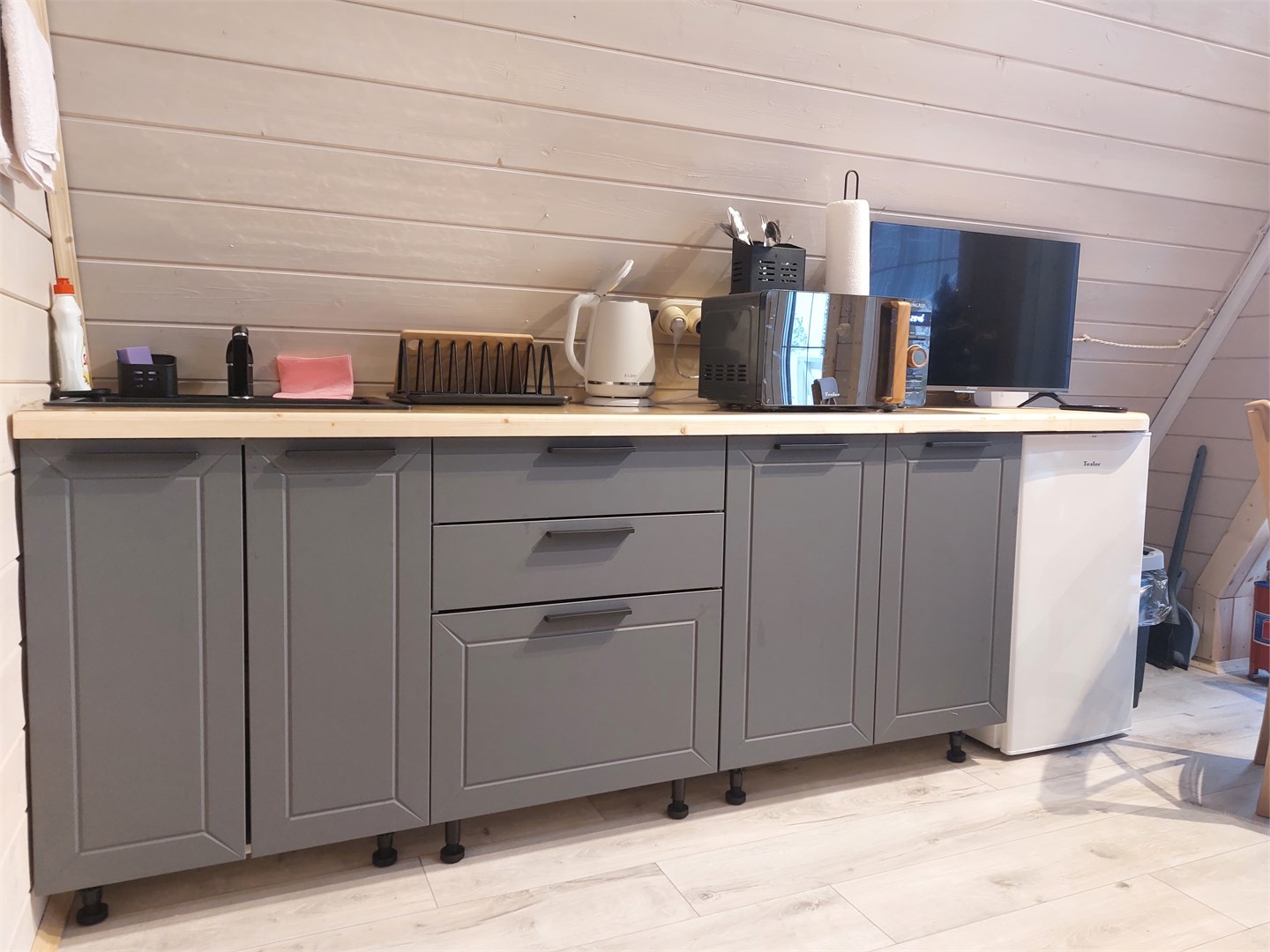 Семейный коттедж с террасой и панорамным остеклением в Морошка