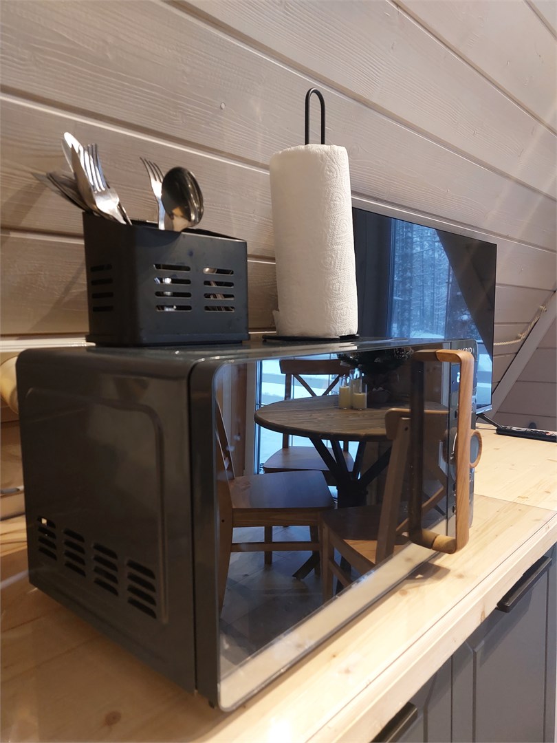 Семейный коттедж с террасой и панорамным остеклением в Морошка