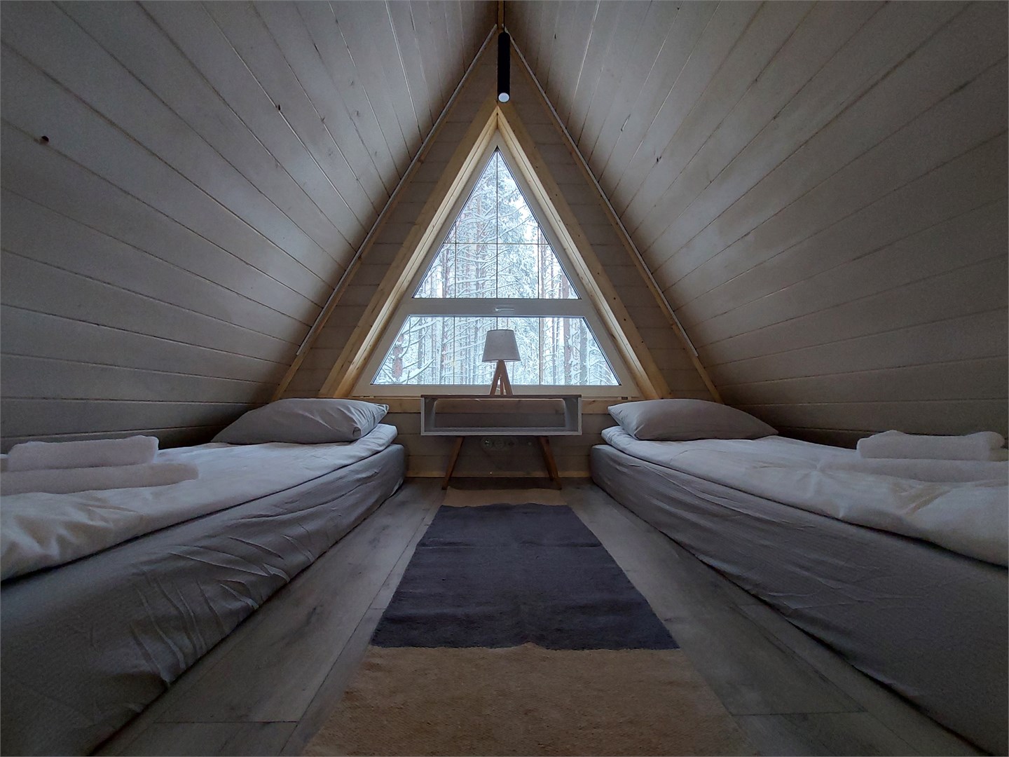 Семейный коттедж с террасой и панорамным остеклением в Морошка