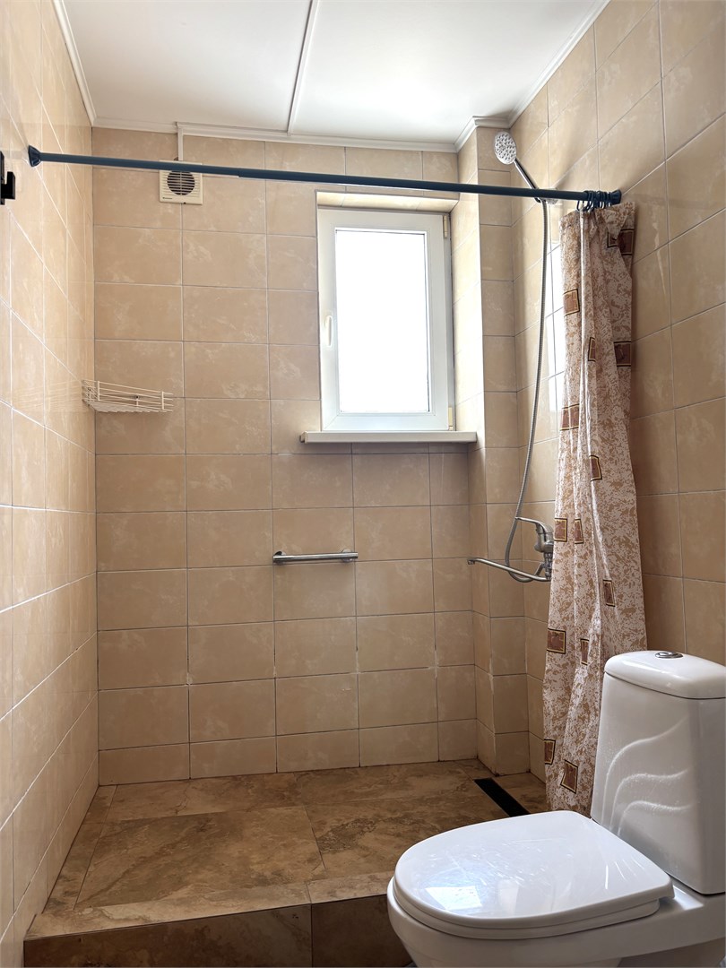 Стандартный двухместный с двумя кроватями и 1 дополнительным местом, без балкона в Казачок