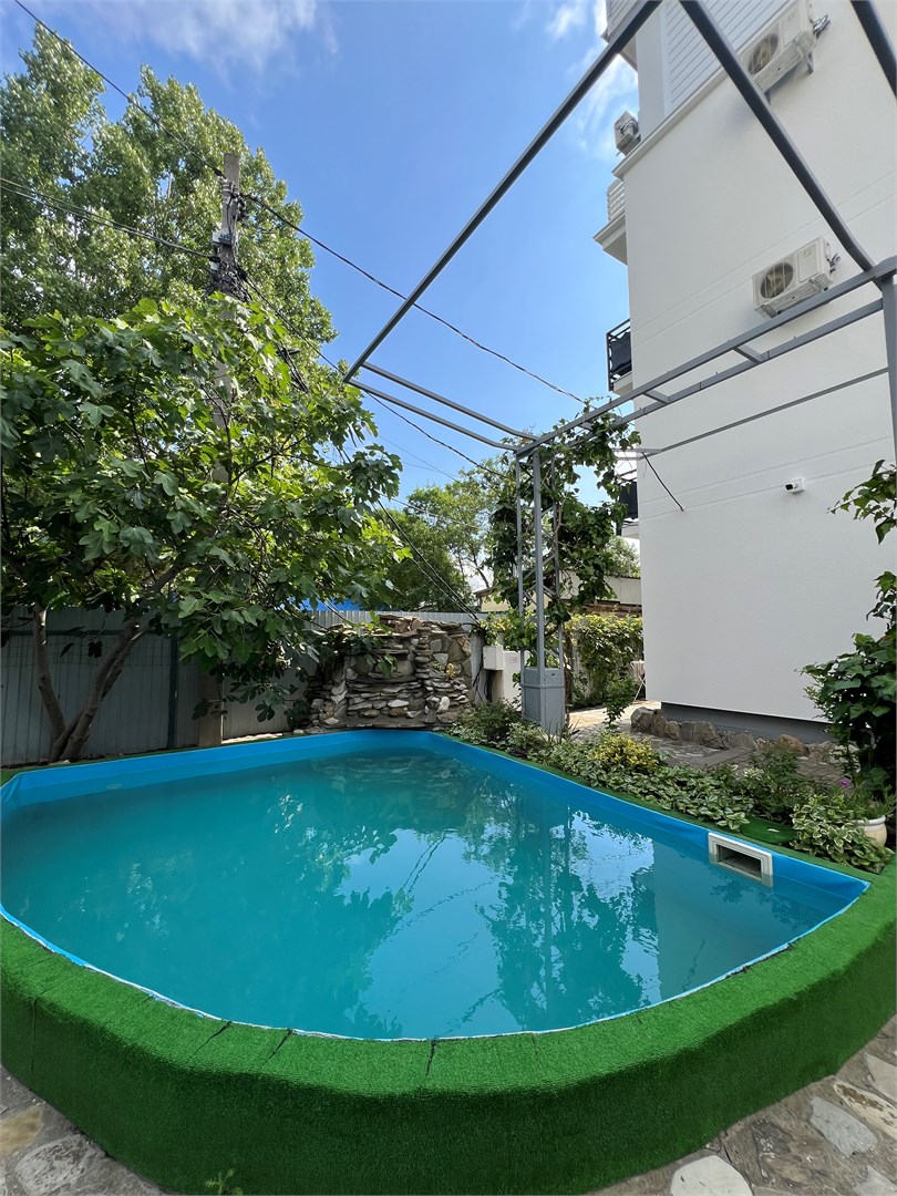 Стандартный двухместный с двумя кроватями и 1 дополнительным местом, без балкона в Казачок