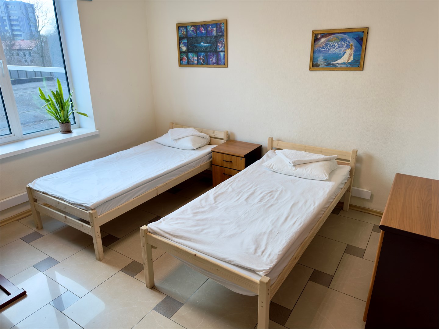 Двухместная комната c 2 односпальными кроватями с электронным замком в Невский