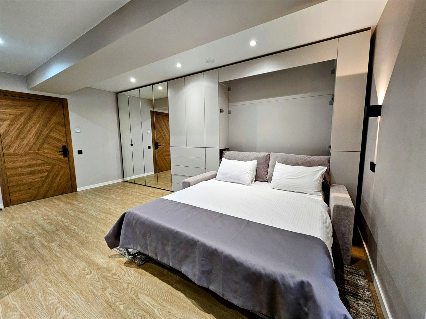 Апартамент  Семейный в Пушкин НеоЛит