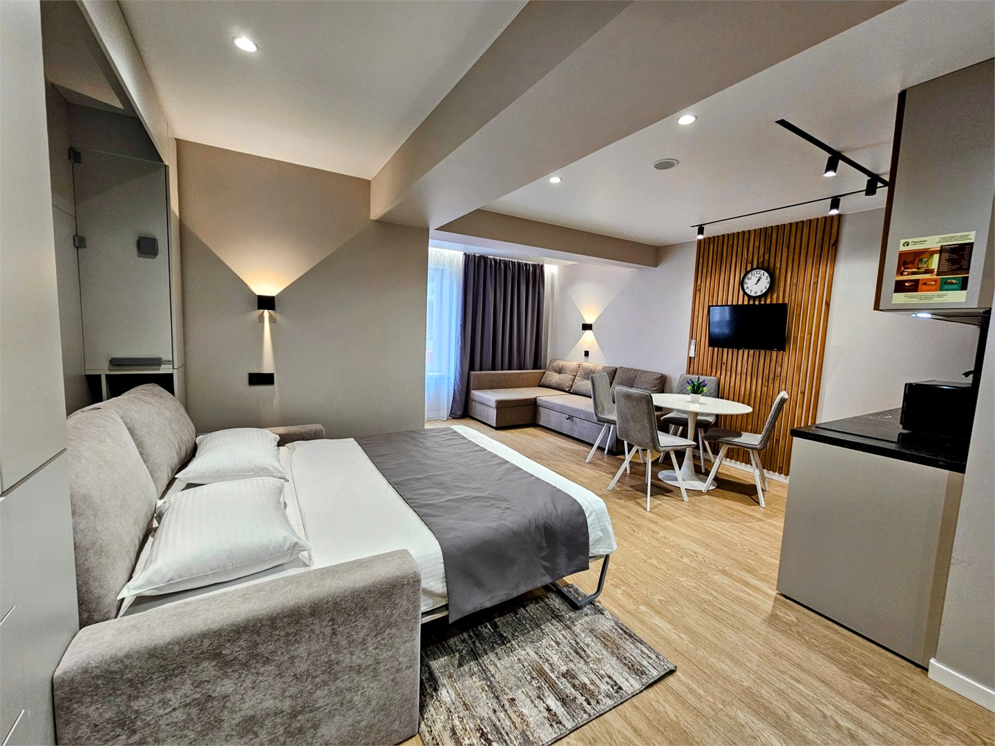 Апартамент  Семейный в Пушкин НеоЛит