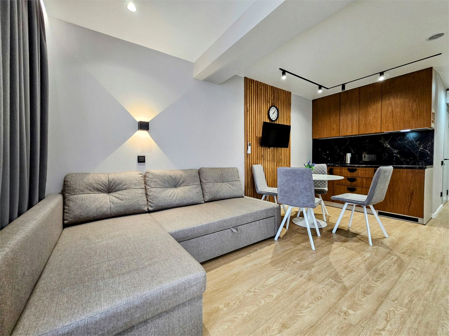 Апартамент  Семейный в Пушкин НеоЛит