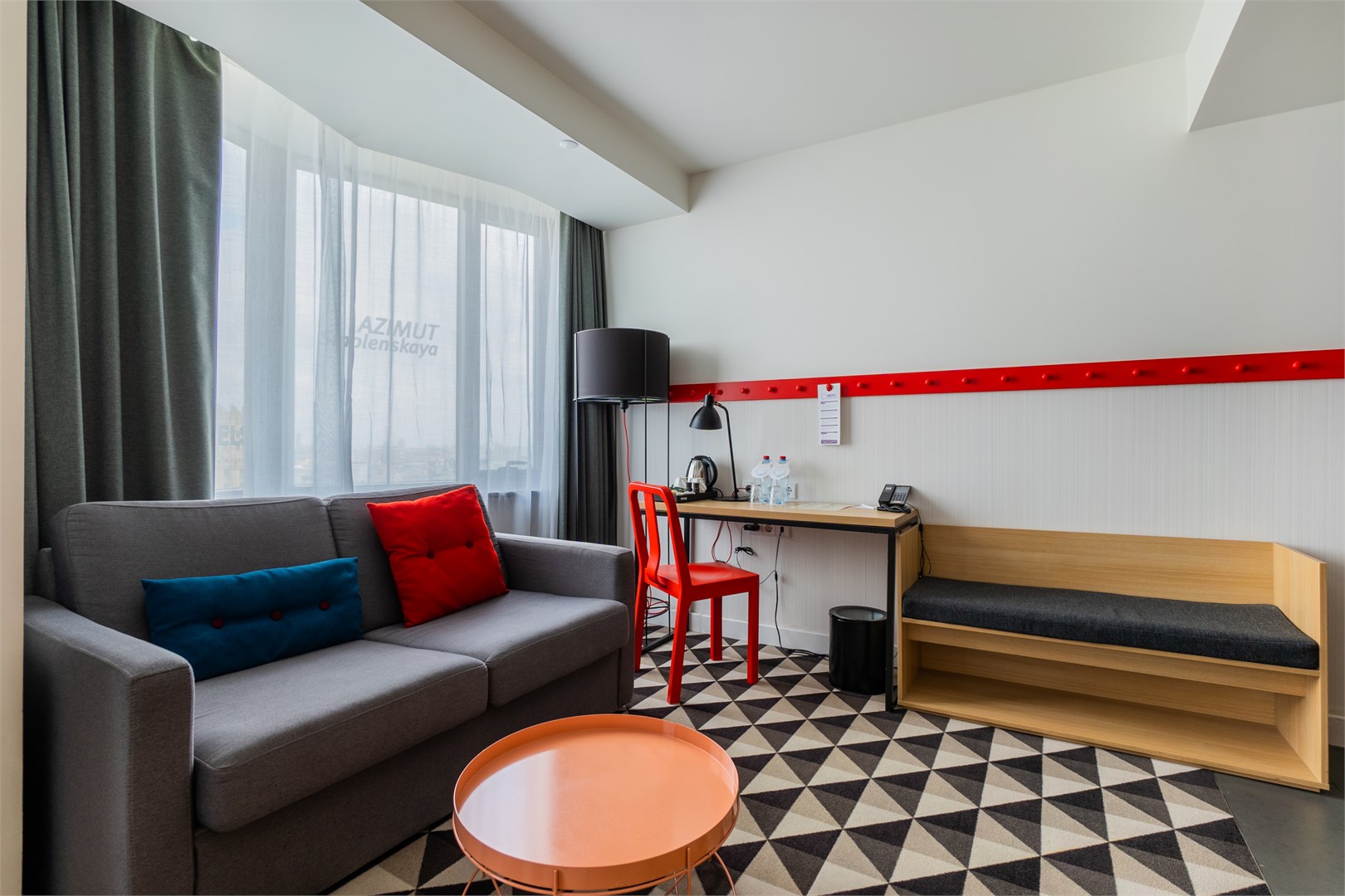 SMART Полулюкс с видом на МИД в Azimut Сити Отель Смоленская Москва