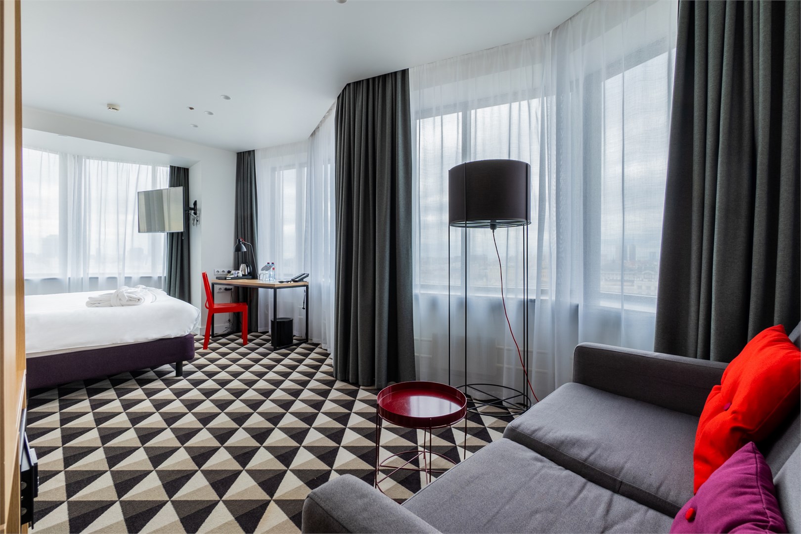 SMART Полулюкс с видом на Москва Сити на Клубном этаже в Azimut Сити Отель Смоленская Москва