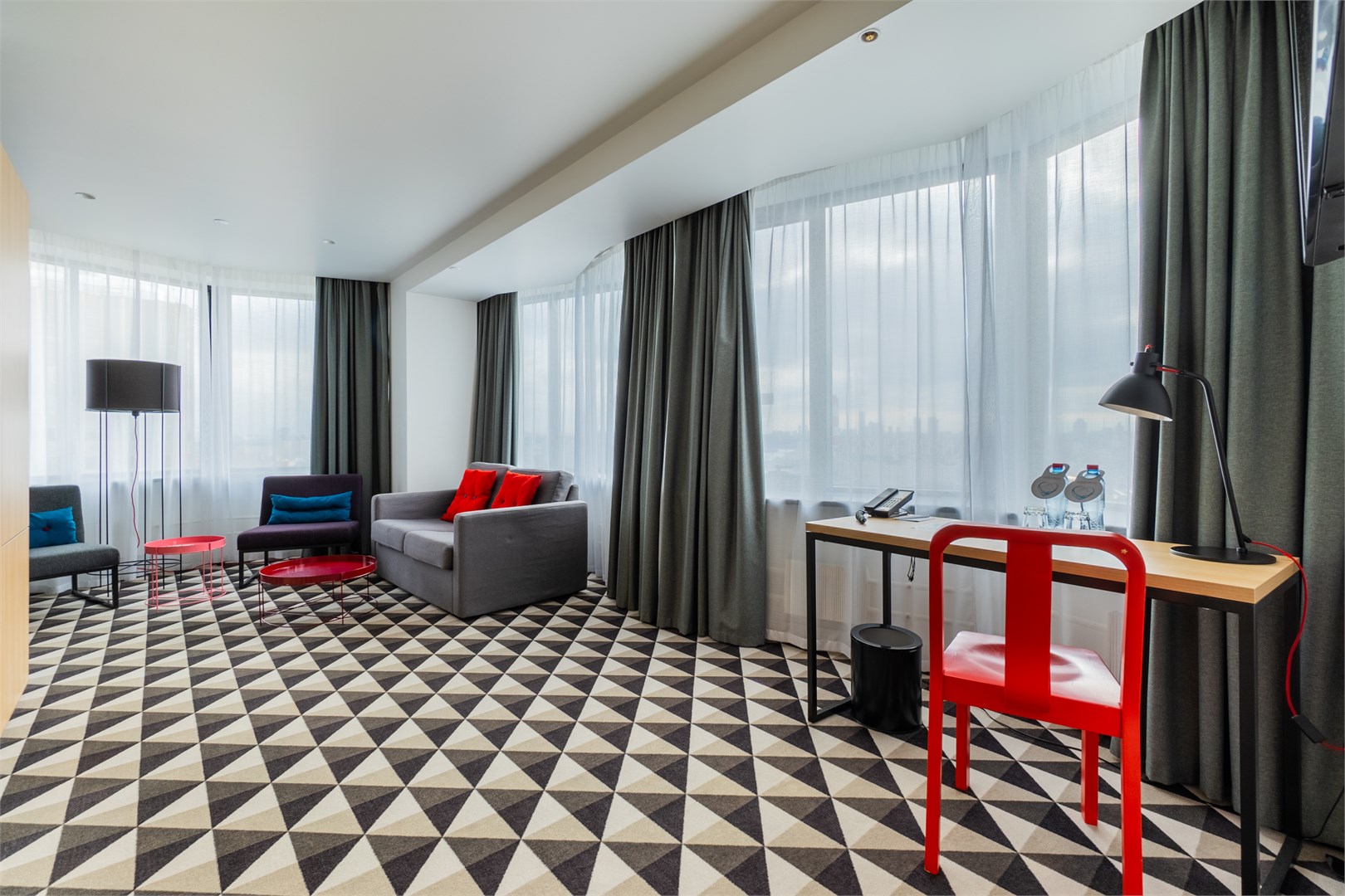 SMART Апартаменты с видом на Москва Сити на клубном этаже в Azimut Сити Отель Смоленская Москва