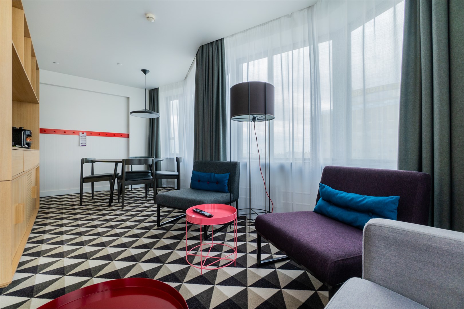 SMART Апартаменты с видом на Москва Сити на клубном этаже в Azimut Сити Отель Смоленская Москва