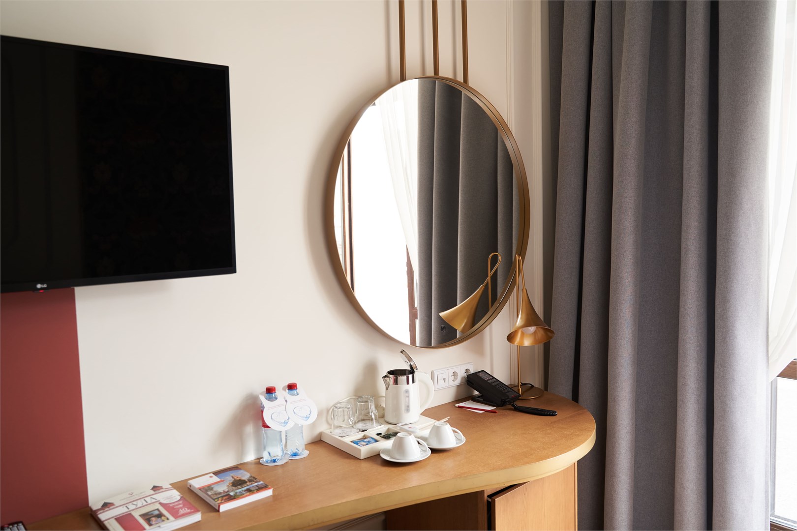 Стандарт с балконом в Azimut Сити Отель Тула